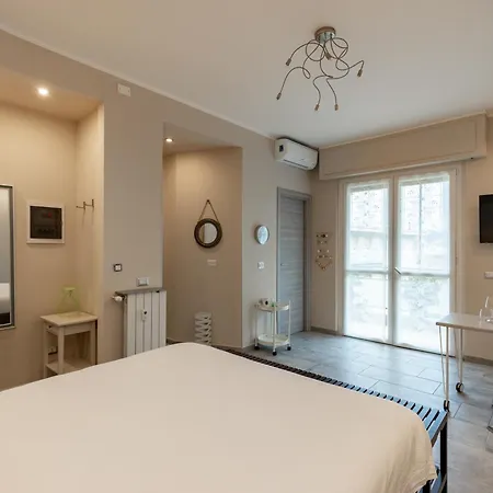 Joivy Cerisola Lovely In