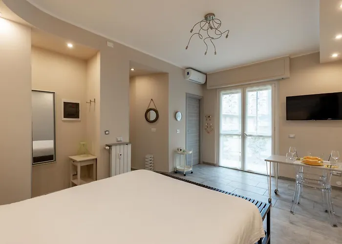 Joivy Cerisola Lovely In